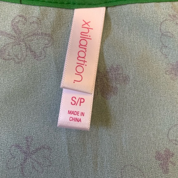 Cute Shamrock ☘️ peplum top NWT Size S St Patrick’s Day shirt with ruffle bottom - Picture 5 of 8